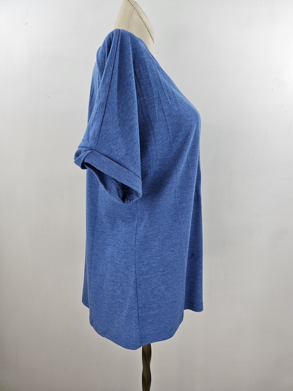 TICTICMISS V-Neck Button Front Blue Women's Top Size Medium - Picture 3 of 7